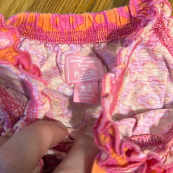 Children’s Place Rompers - Picture 3 of 4